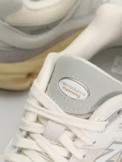 New Balance Shoes 2002