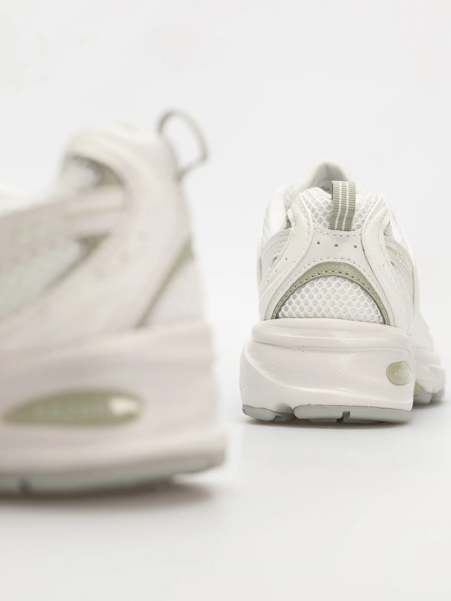 New Balance Shoes 530
