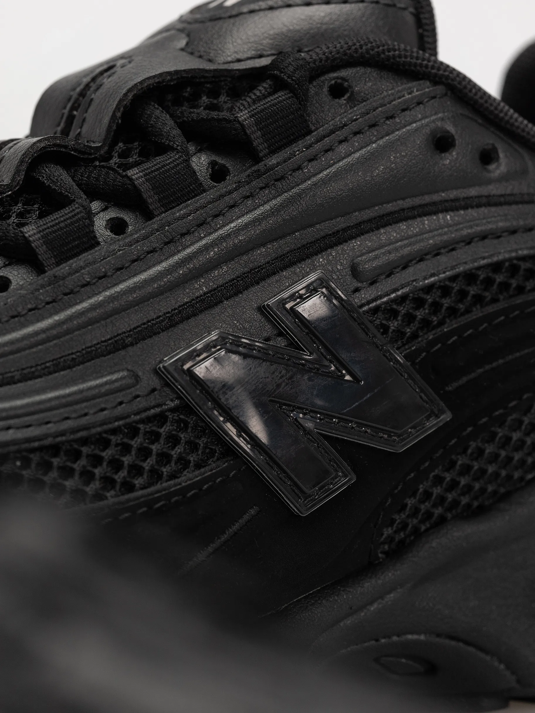 New Balance Shoes 1000