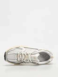 New Balance Shoes 530