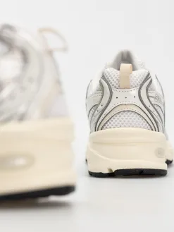 New Balance Shoes 530