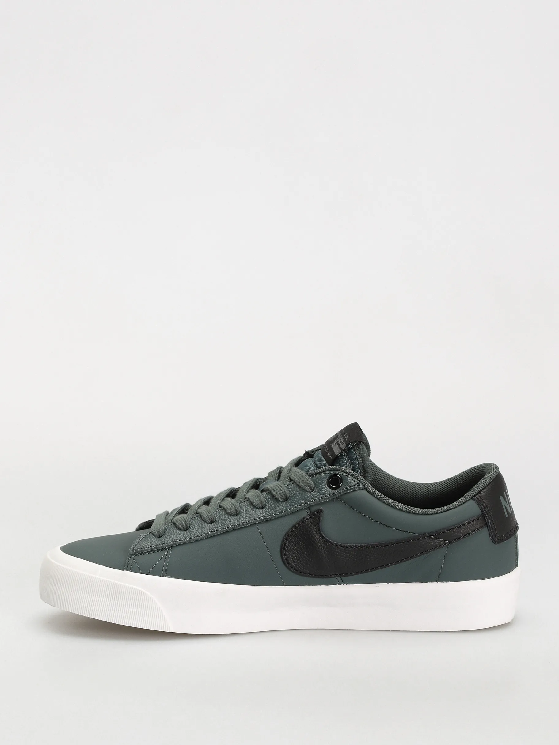 Nike SB Blazer Low Pro Gt Shoes