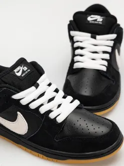 Nike SB Dunk Low Pro Shoes