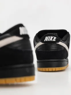 Nike SB Dunk Low Pro Shoes