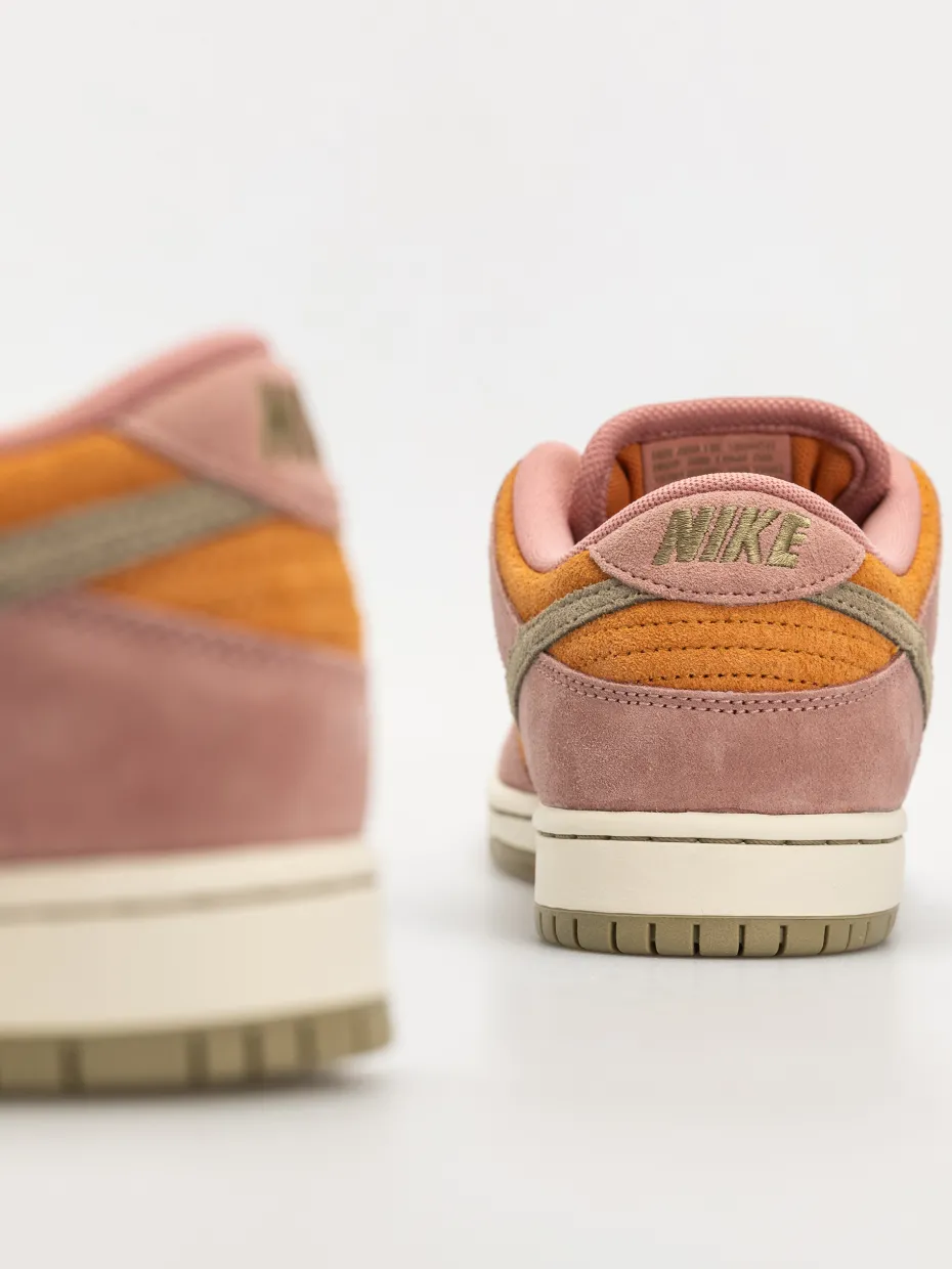 Nike SB Dunk Low Pro Shoes