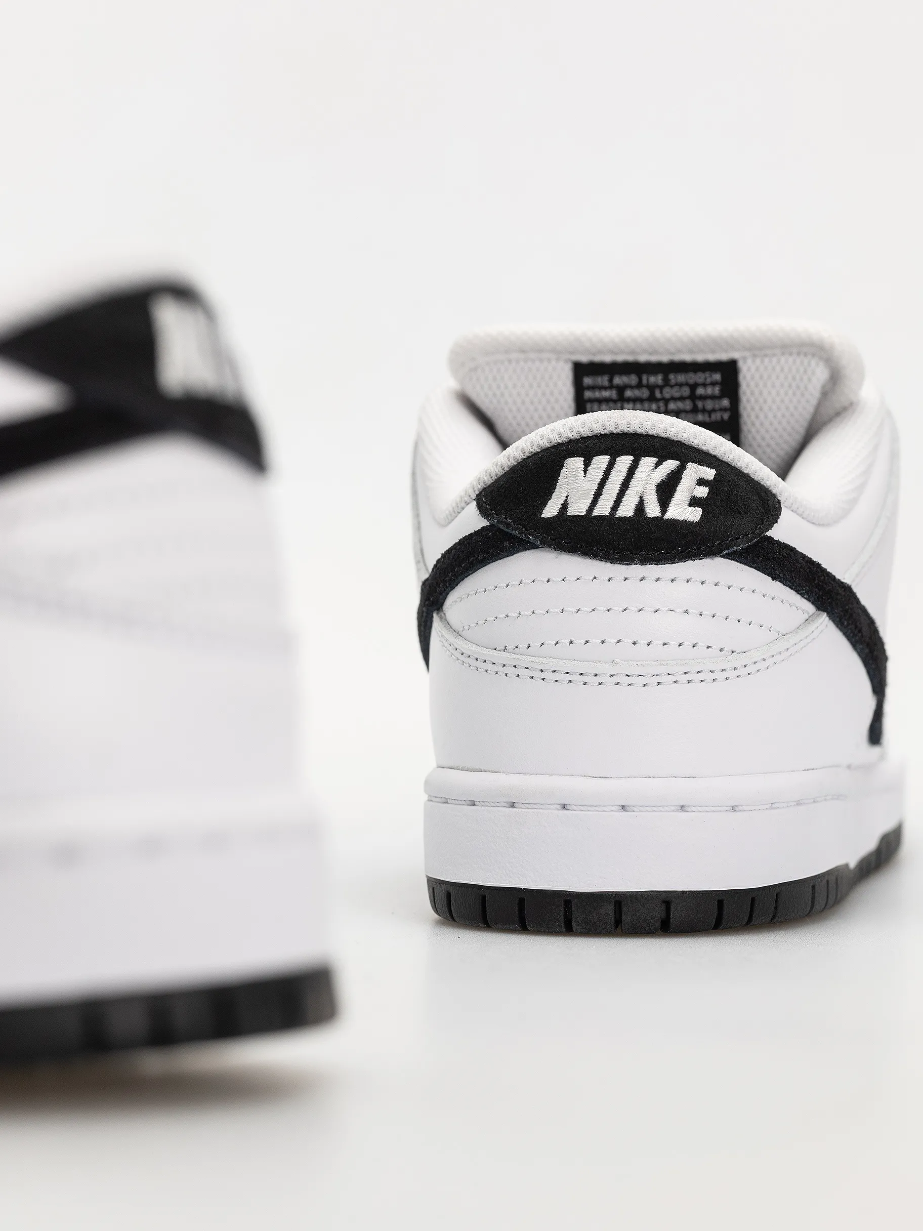 Nike SB Dunk Low Pro Shoes