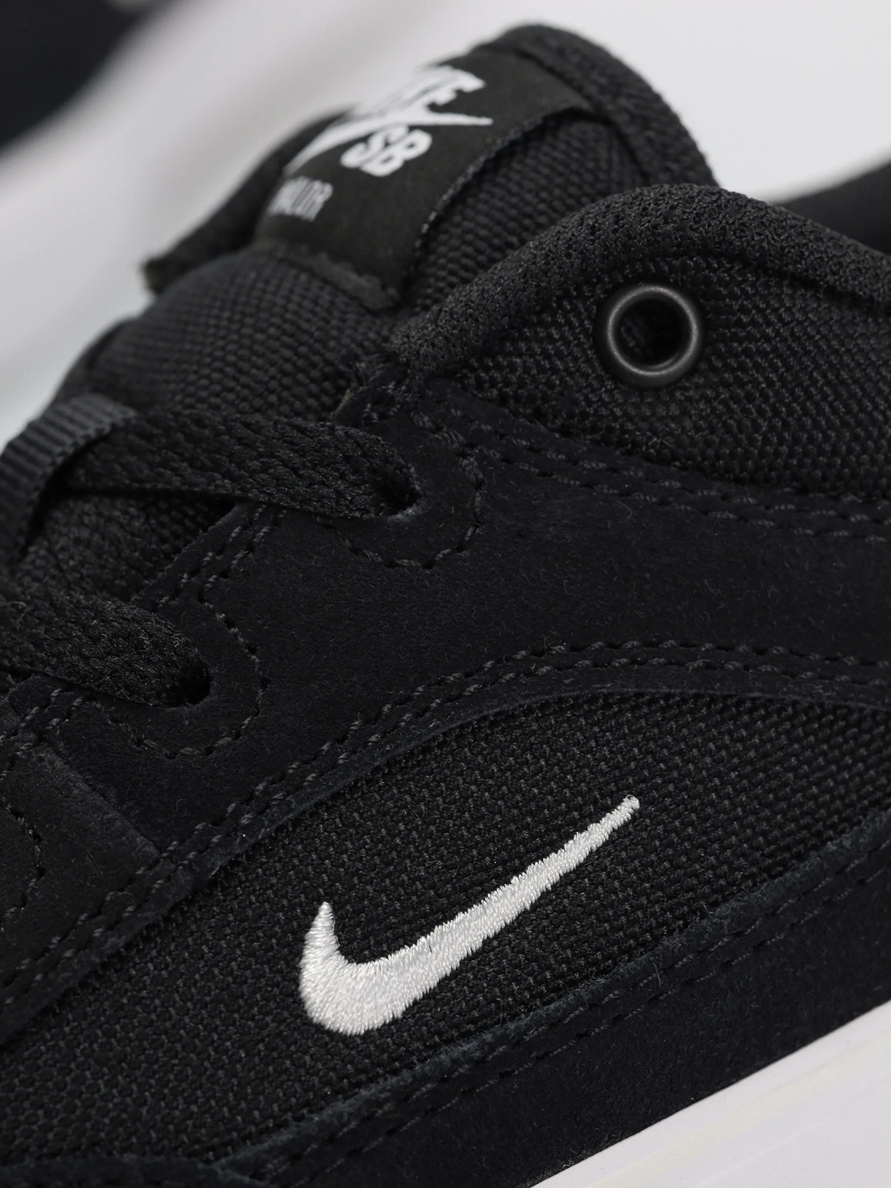Nike SB Malor Shoes