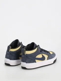 Nike SB React Leo Shoes
