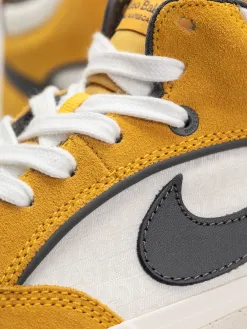 Nike SB React Leo Shoes