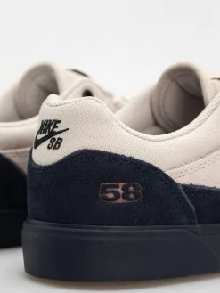 Nike SB Shoes Malor Te