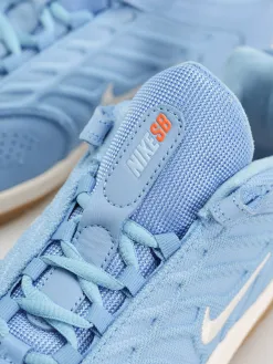Nike SB Vertebrae Shoes