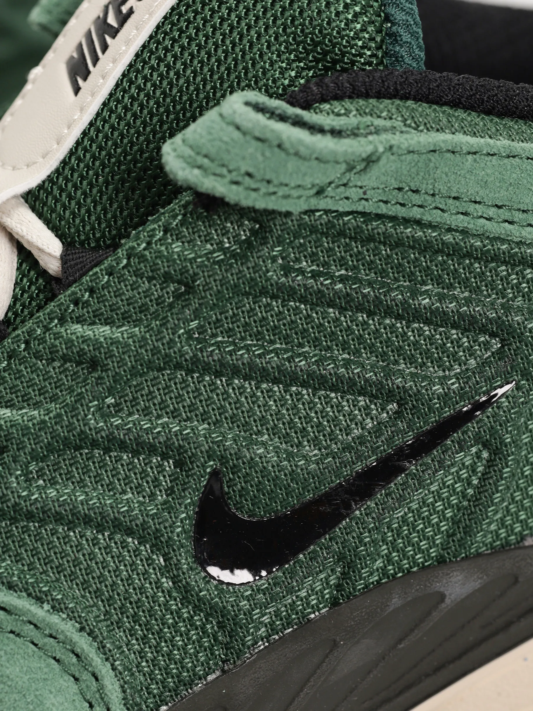 Nike SB Vertebrae Shoes