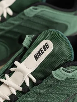 Nike SB Vertebrae Shoes