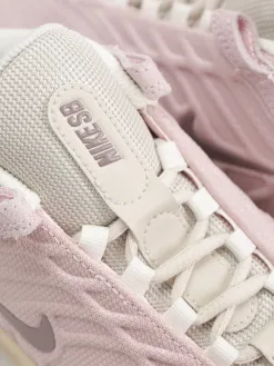 Nike SB Vertebrae Shoes