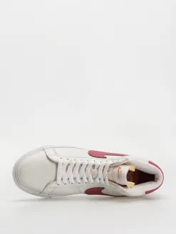 Nike SB Zoom Blazer Mid Iso Shoes