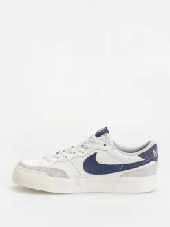 Nike SB Zoom Pogo Plus Shoes