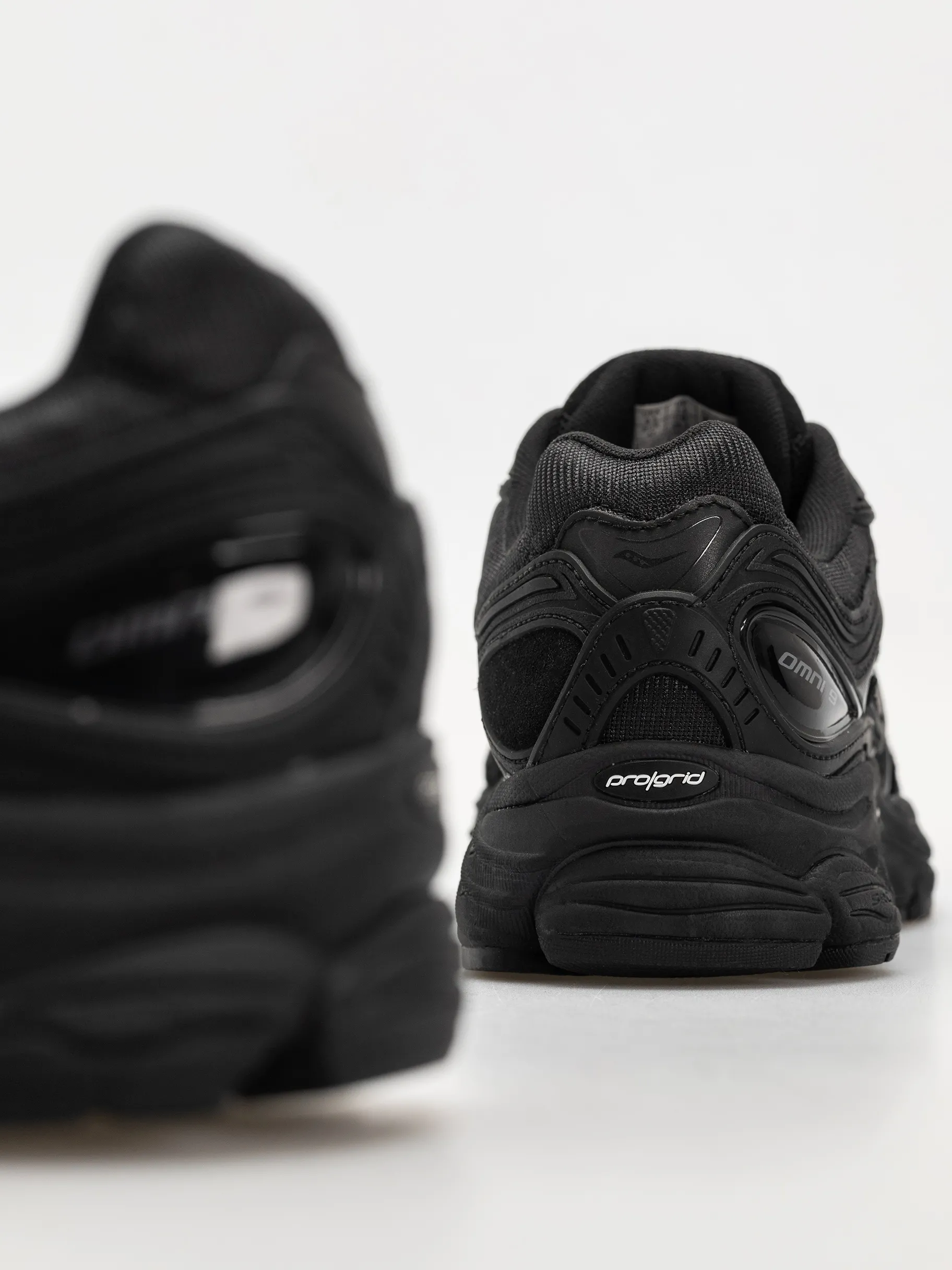 Saucony Shoes Progrid Omni 9