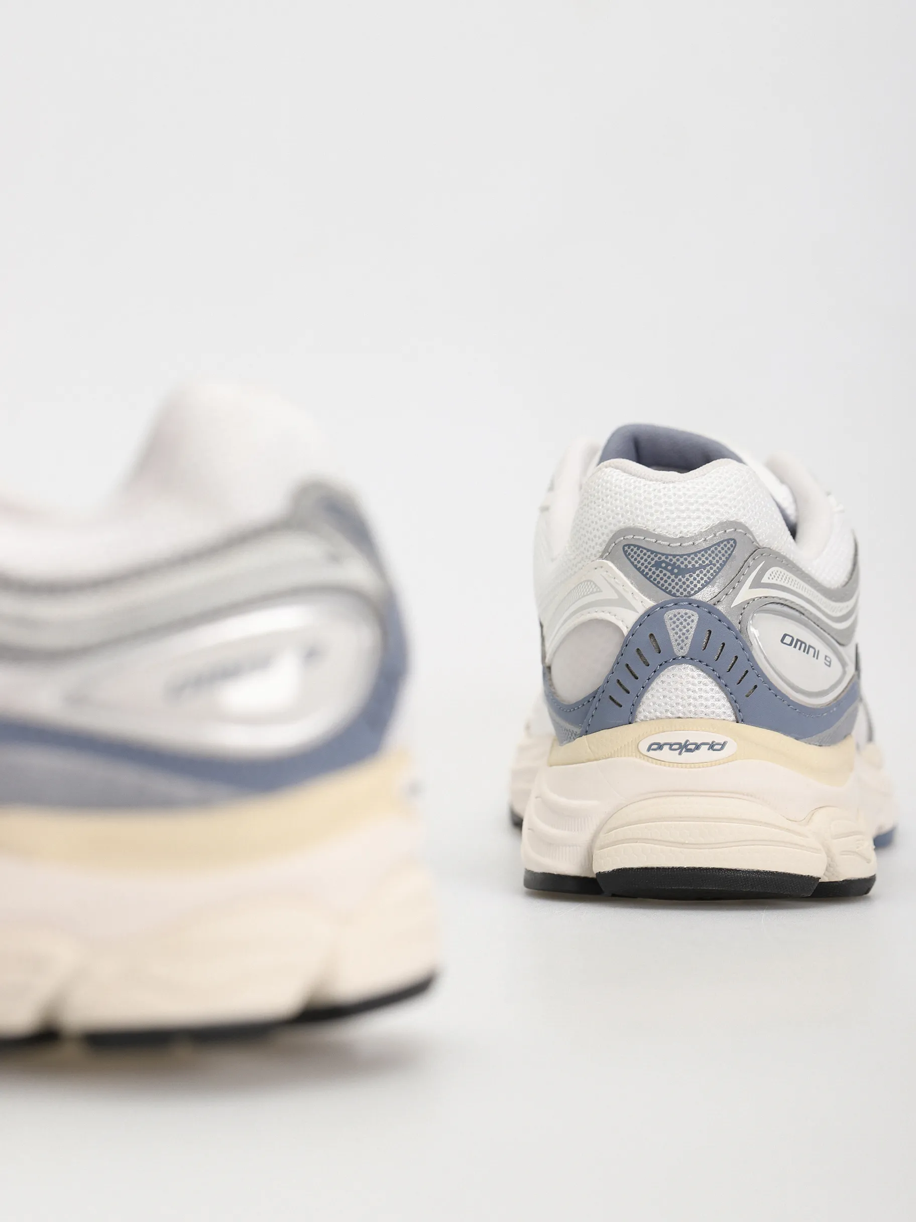 Saucony Shoes Progrid Omni 9