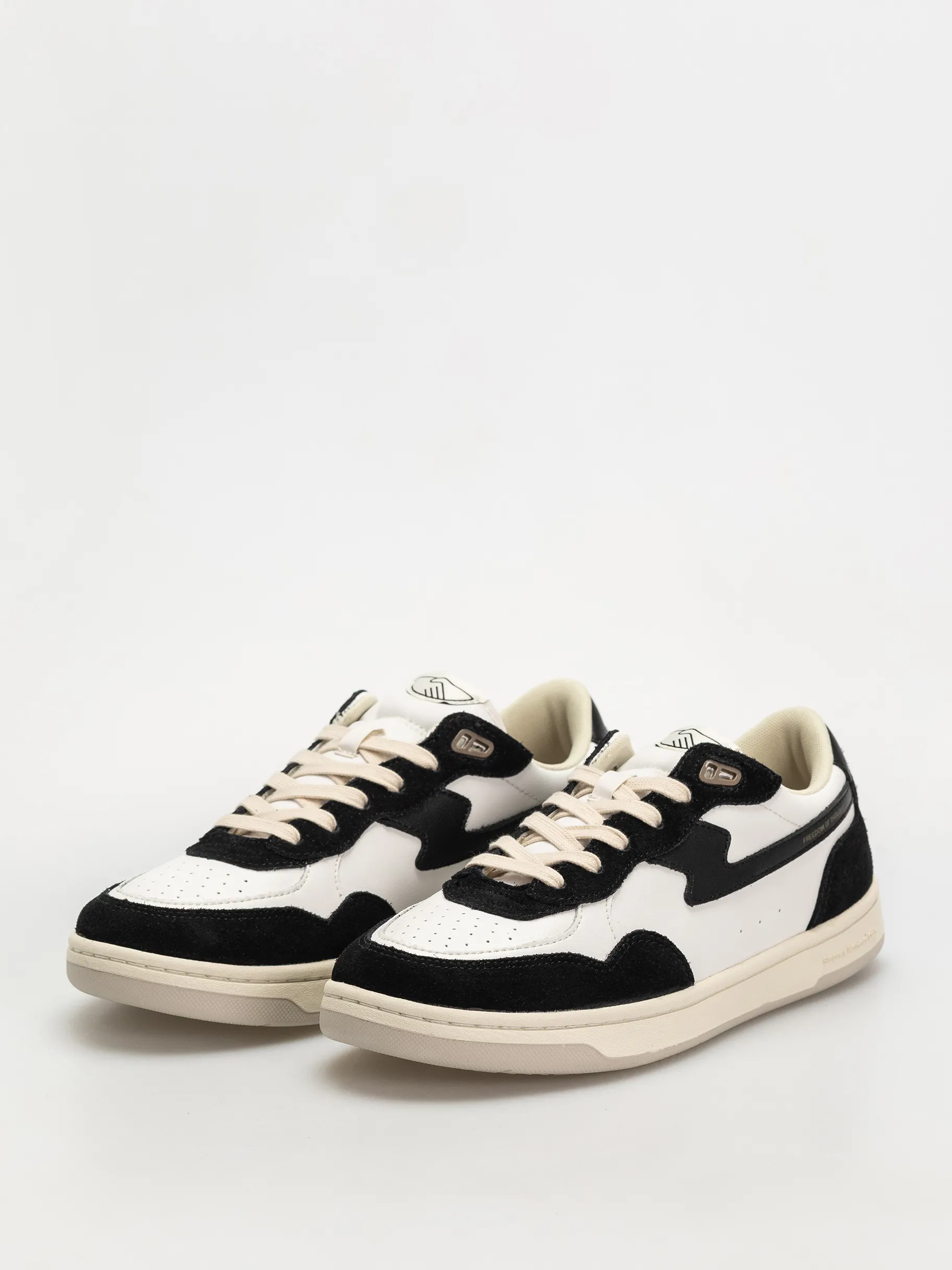 Stepney Workers Club Pro Cup 01 S-Strike Shoes