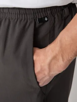 Volcom Skate Vitals Axel Ew Hybrid 21 Shorts